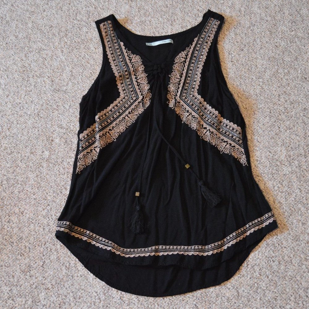 Maurices Tank Top Size Small Black w/ Tan Design